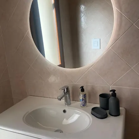 Casa Vittorina 度假居 *